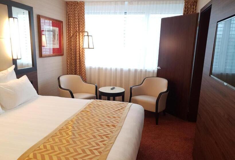 سوییت خانوادگی, Nash Suites Airport