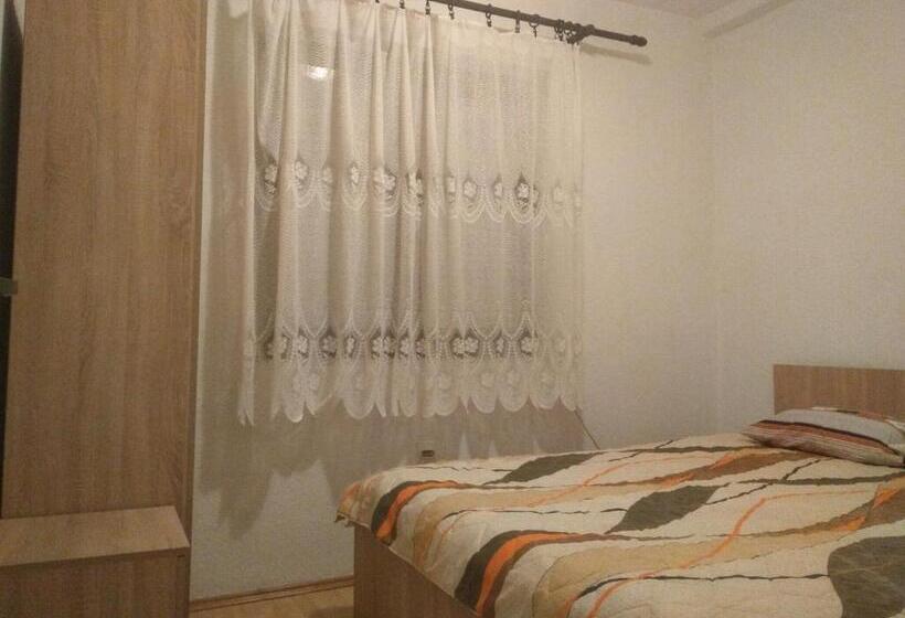 اتاق استاندارد با سرویس بهداشتی مشترک, Apartments Filemi