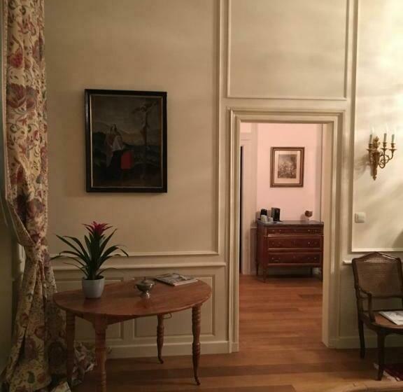 Quarto Deluxe, Entre Cour Et Jardin