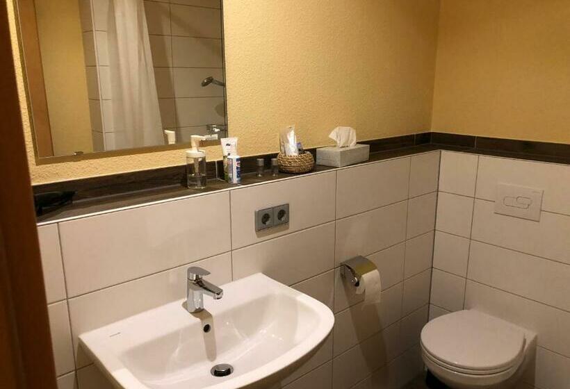 Standardrum, Friederike Wackler Gästehaus