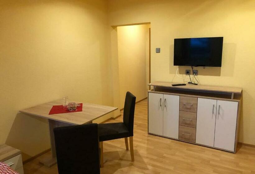 Standardrum, Friederike Wackler Gästehaus