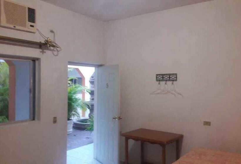 غرفة قياسية, Real De San Pedro