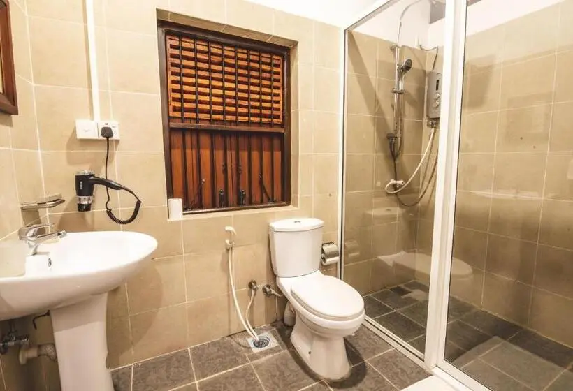 Deluxe Zimmer, Thambu Illam