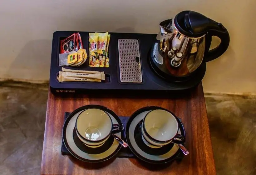 Deluxe Zimmer, Thambu Illam