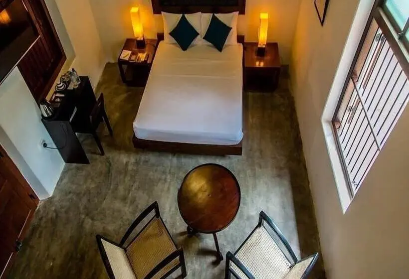 Deluxe Zimmer, Thambu Illam
