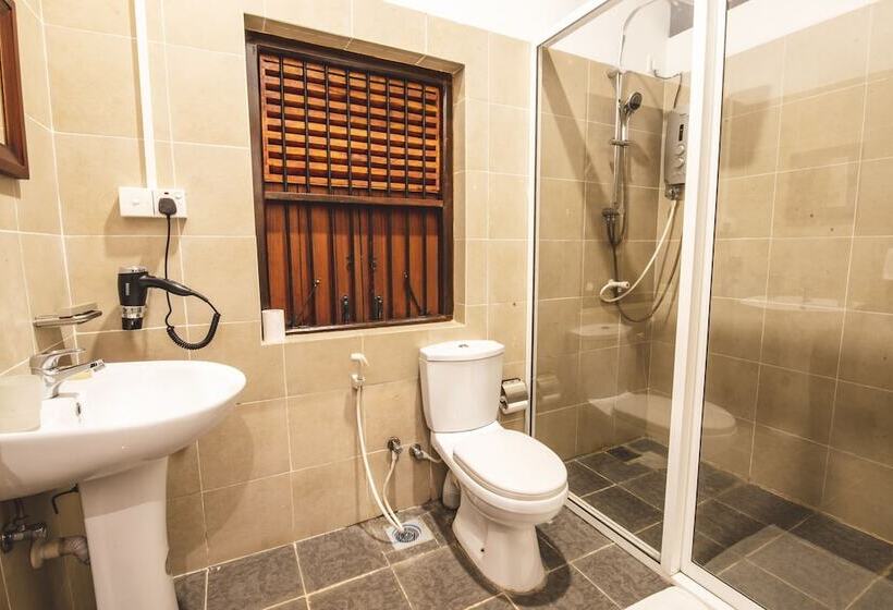 غرفة ديلوكس, Thambu Illam