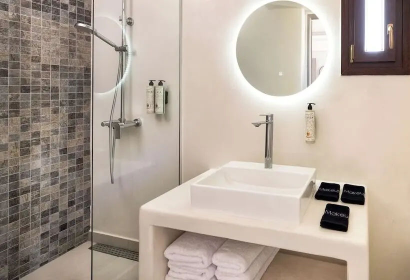 デラックストリプルルーム, Santorinn Suites Fira
