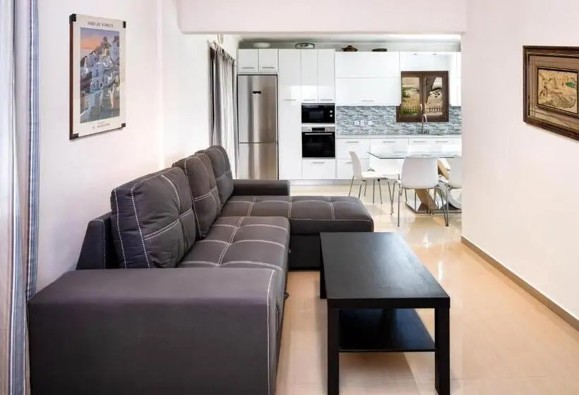 Huoneisto 4 Makuuhuonetta, Santorinn Suites Fira