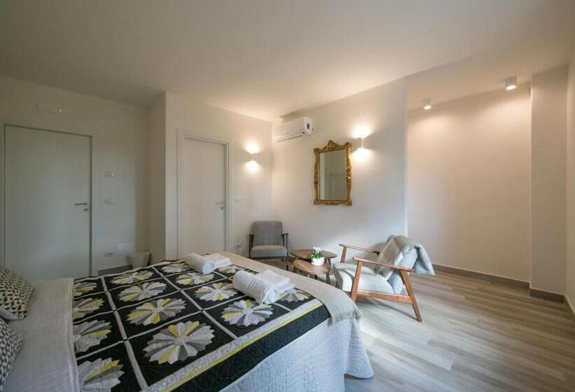 اتاق استاندارد, La Pianaccia