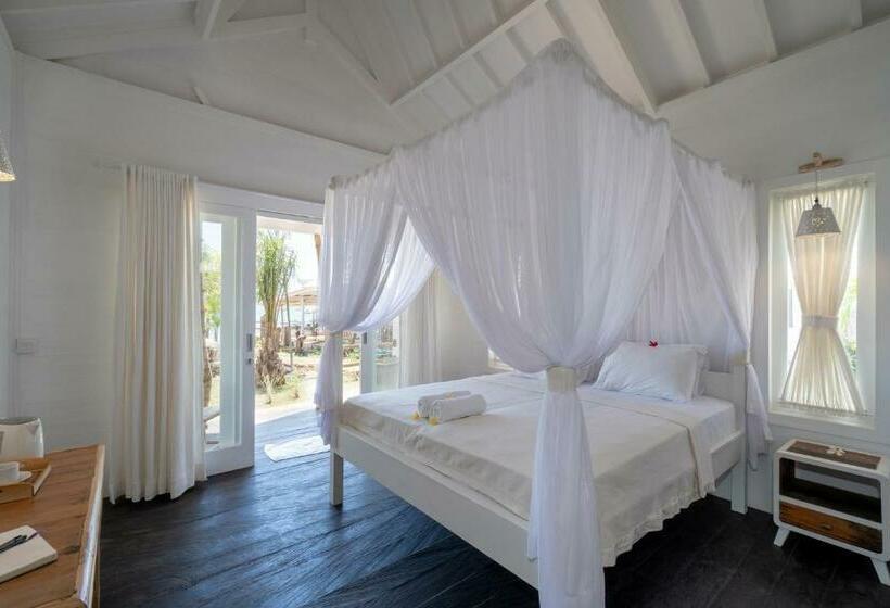 סוויטה נוף לים, Paus Putih