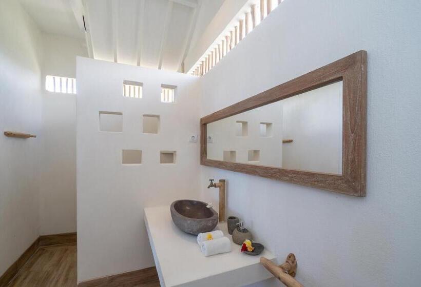 חדר דלוקס, Paus Putih