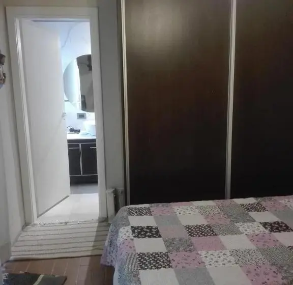 スタンダード４人部屋, Lo De Gra