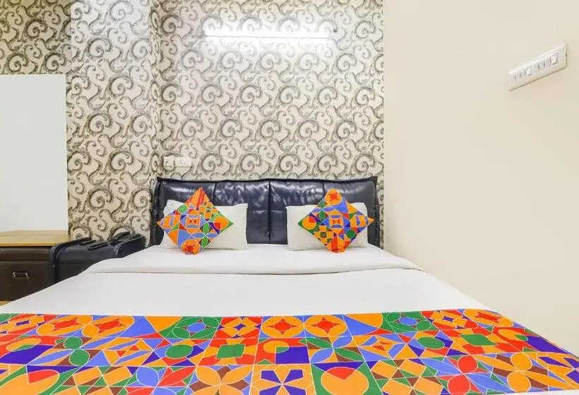 デラックスルーム, Fabhotel Shree Pushpraj