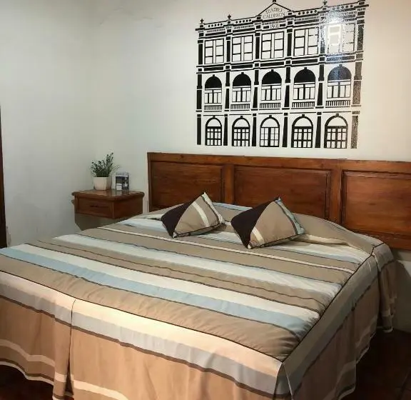 اتاق استاندارد با سرویس بهداشتی مشترک, Hostal Cielito De María