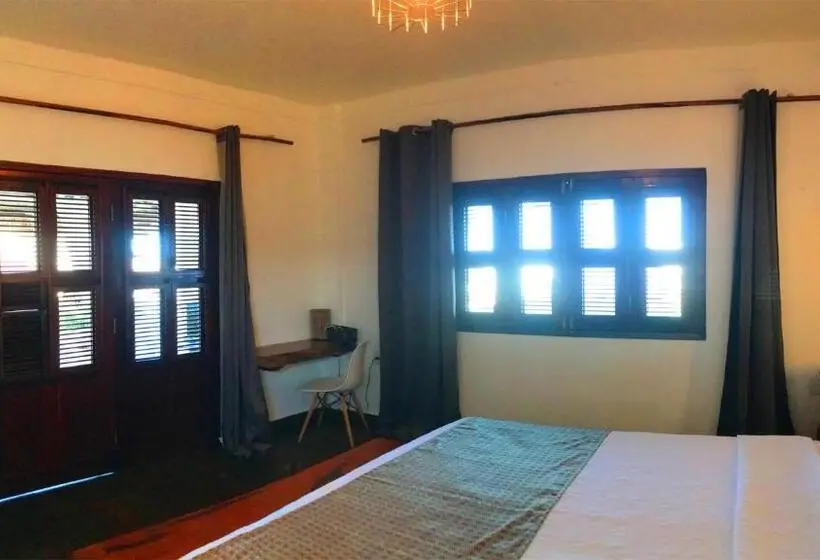 Suite, R.i.o