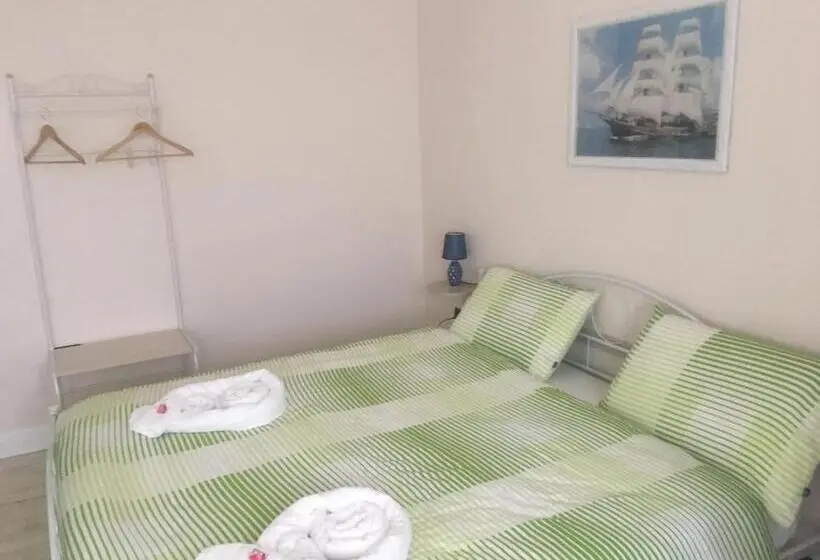 اتاق استاندارد, Piccadilly B&b