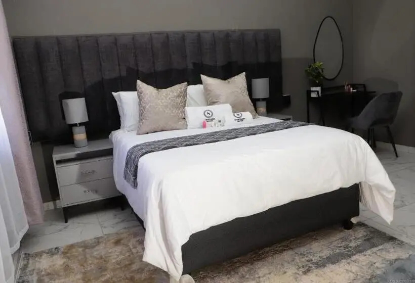 اتاق استاندارد, Siyamthanda Boutique