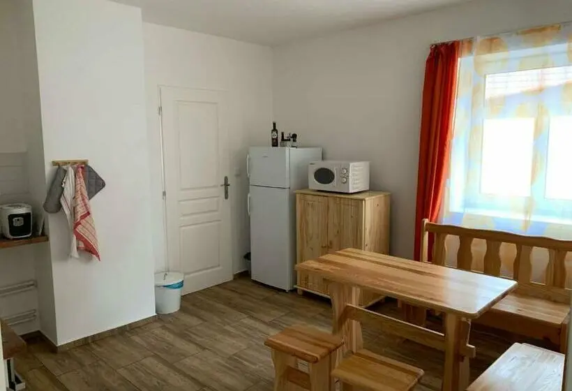 ２ベッドルームアパートメント, Apartmány Michaela