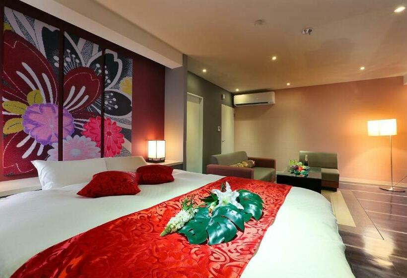 Superior Oda, 小粋  Coiki