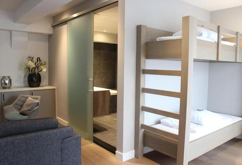 חדר משפתחתי סופריור, T Peperhuys