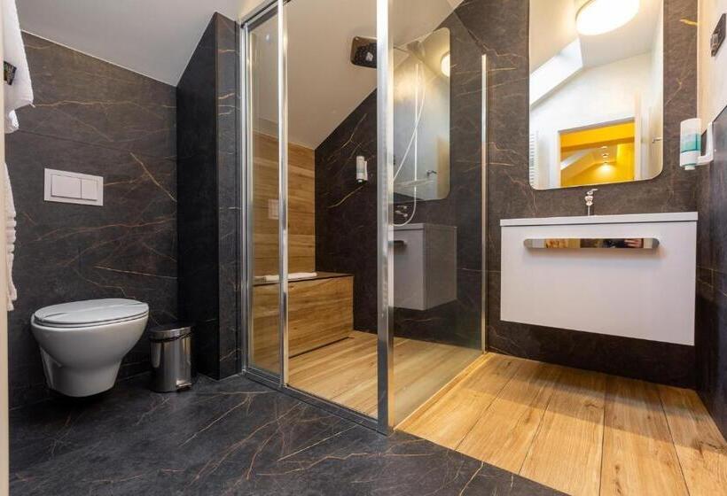 חדר סטנדרט, Konak Sibiu