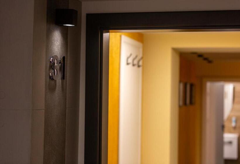 חדר דלוקס, Konak Sibiu