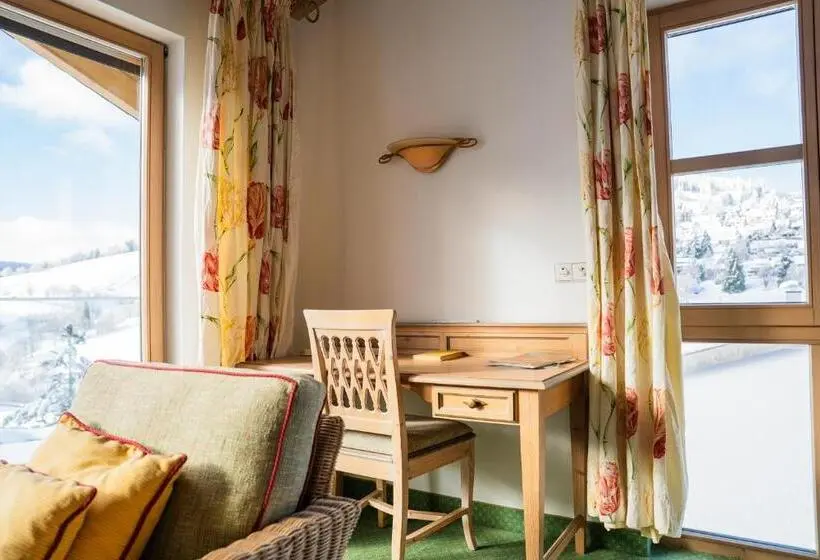 バルコニー付きシングルスタンダードルーム, Bergvital Hotel Todtnau