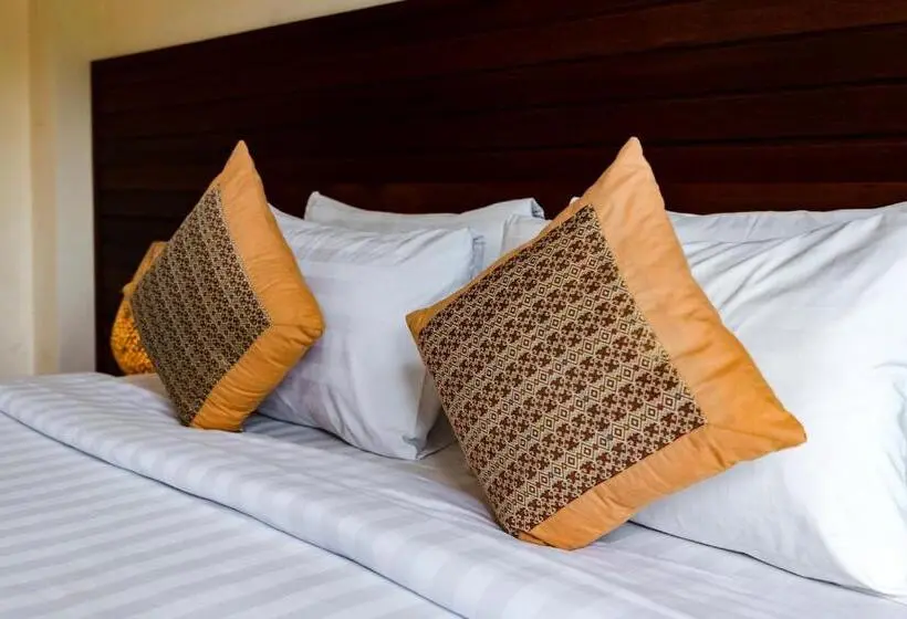 プールビュースタンダードルーム, Oka Suite Sebatu By Dhananjaya Hospitality