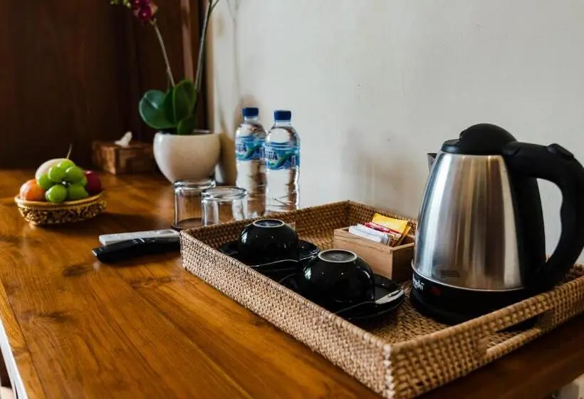 プールビュースタンダードルーム, Oka Suite Sebatu By Dhananjaya Hospitality