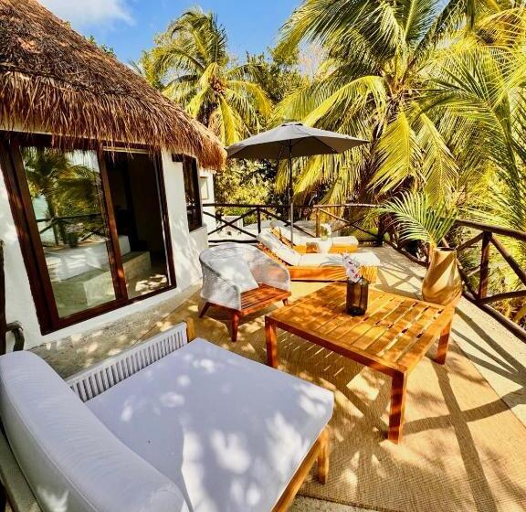 Люкс Повышенной Комфортности, Azulea Bacalar Hotel & Spa   Lagoon Front