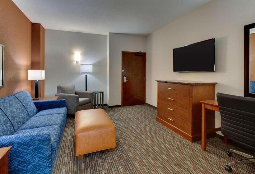 身障者適用スイートルーム, Drury Inn & Suites Knoxville West