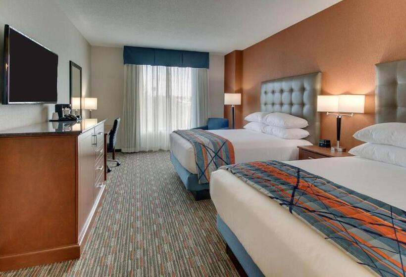 Номер Superior, Drury Inn & Suites Knoxville West