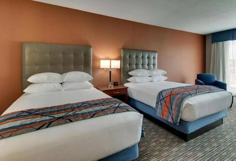 スタンダードルーム, Drury Inn & Suites Knoxville West