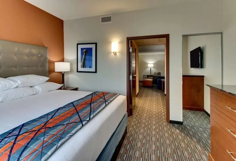 身障者適用スイートルーム, Drury Inn & Suites Knoxville West