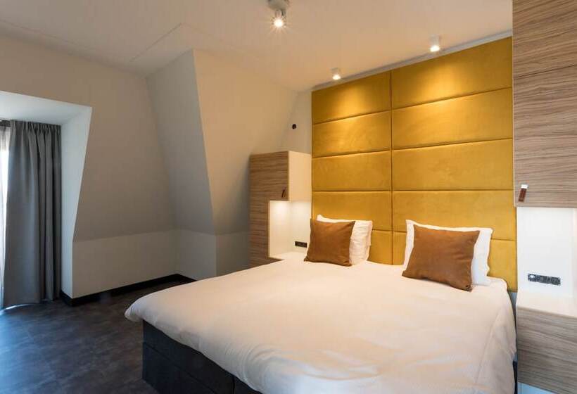 Люкс, Kaap West I Kloeg Collection