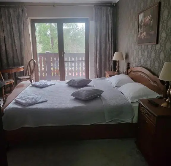 エコノミールーム, Platinvm B&b