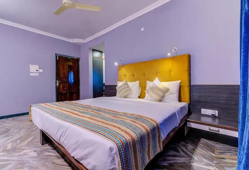 Quarto deluxe, Woke Morjim