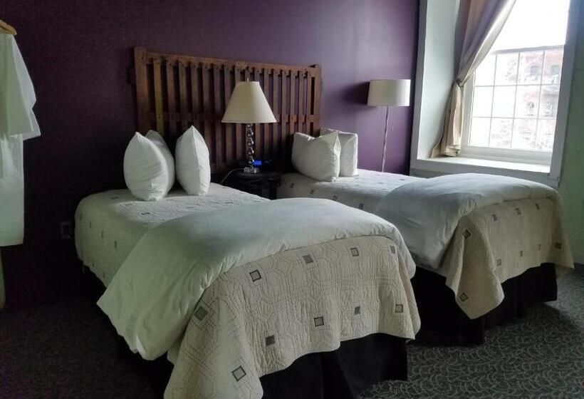 חדר בסיסי, The Inn At Stone Mill