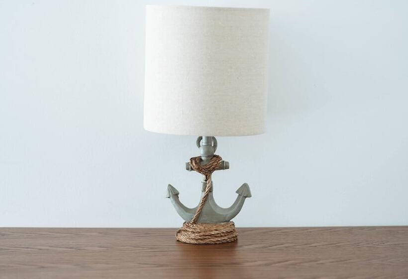 غرفة ديلوكس, The Belmont Shore Inn