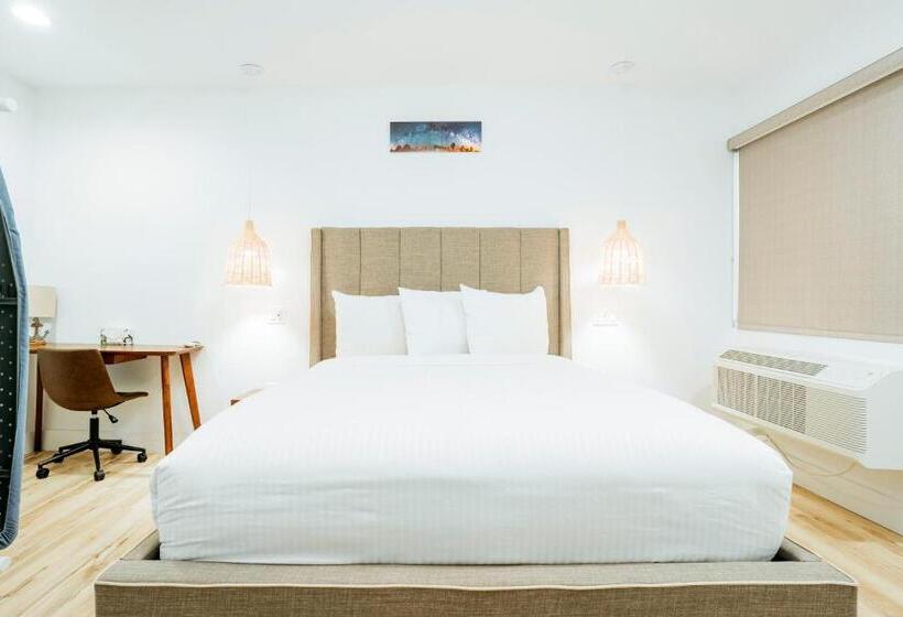 غرفة قياسية, The Belmont Shore Inn