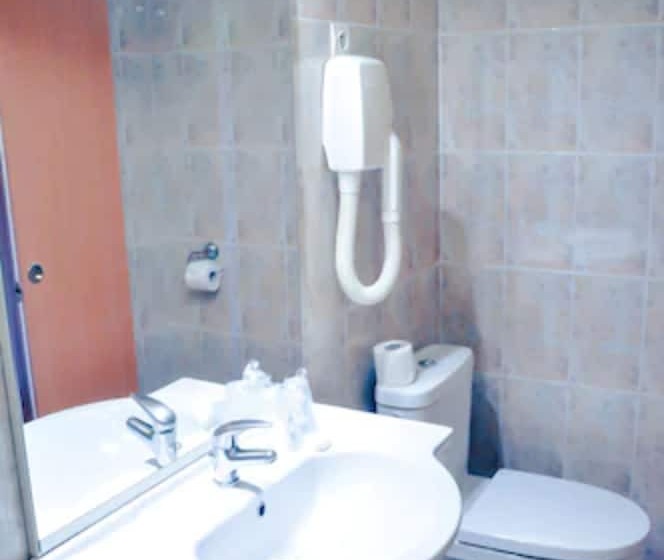 غرفة إقتصادية, Stella Marina