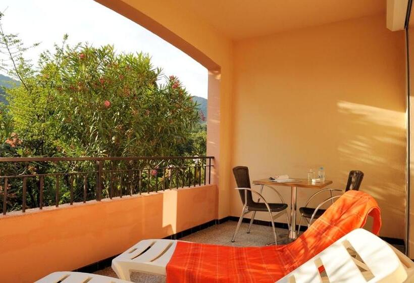 غرفة قياسية, Stella Marina