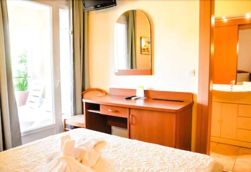 غرفة قياسية, Stella Marina