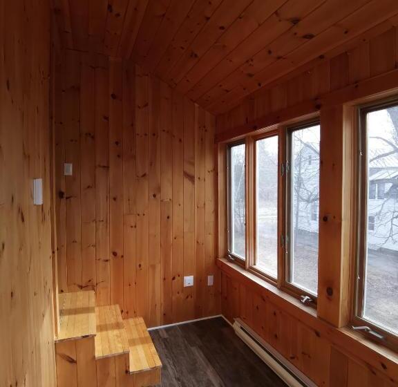 Номер Стандарт 2 Двуспальные Кровати, By The River B&b