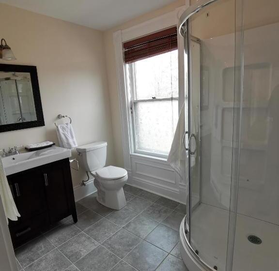 Family Suite, By The River B&b