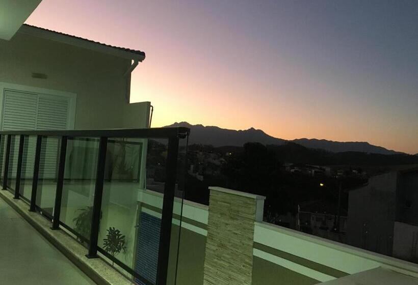 Dört Kişilik Standart Oda, Estadia Na Canção Nova