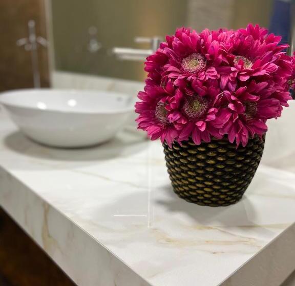 Dört Kişilik Standart Oda, Estadia Na Canção Nova