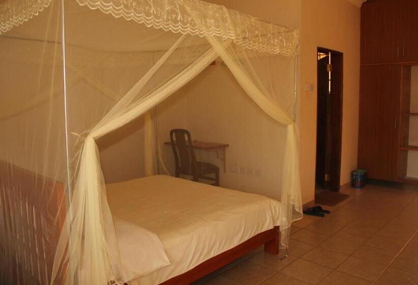 اتاق استاندارد با بالکن, Motel Tuku Masindi