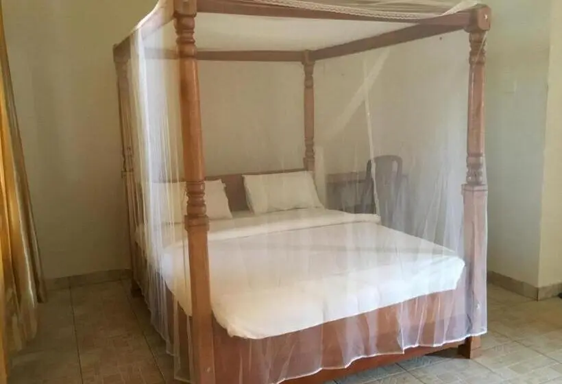 اتاق استاندارد با بالکن, Motel Tuku Masindi