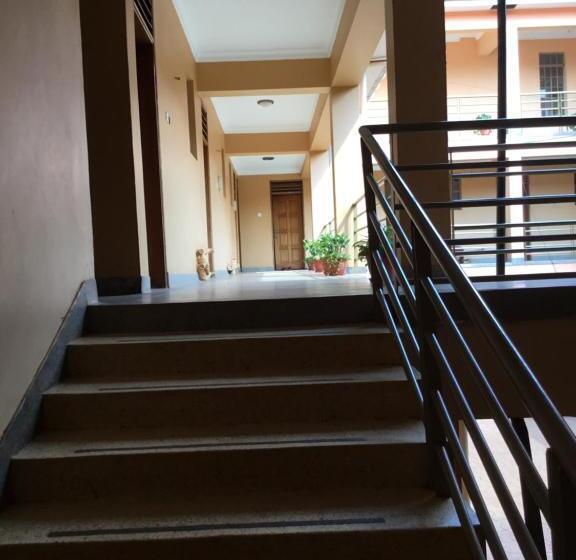 اتاق استاندارد با بالکن, Motel Tuku Masindi